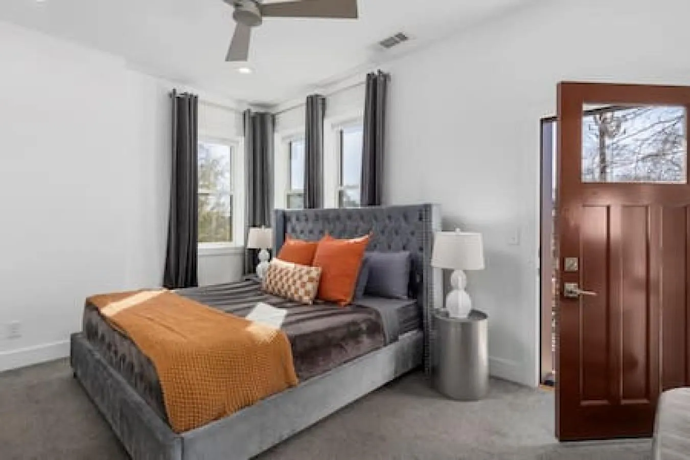In The Heart Of 12 South And Belmont 5 Beds 3 Bedrooms And 3 Full Bathrooms Nashville 0*,  United States
