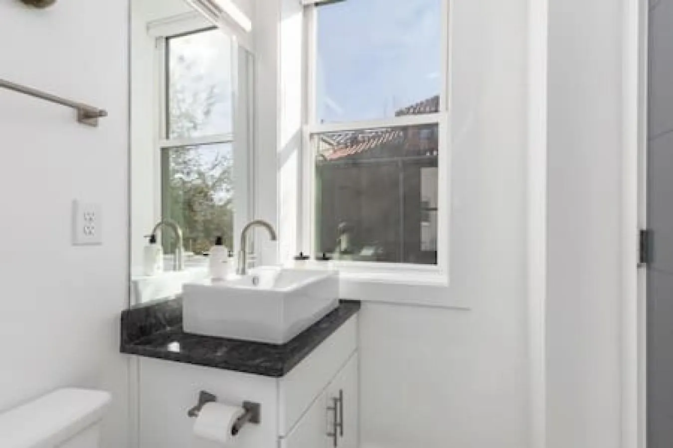 In The Heart Of 12 South And Belmont 5 Beds 3 Bedrooms And 3 Full Bathrooms Nashville Holiday home